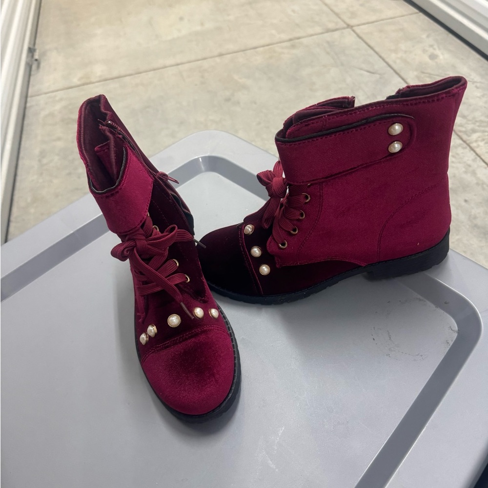 Burgundy velvet boot, size 10 - Picture 2 of 2